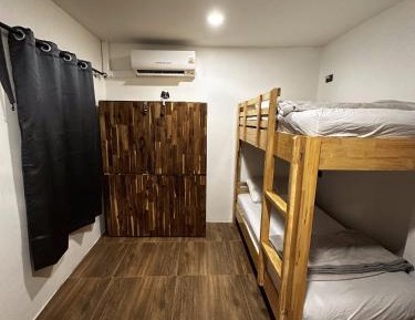 Single Bed in Mixed Dormitory Room