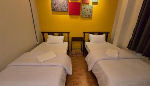 Standard Twin Room