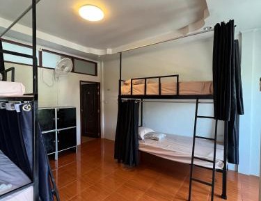 Mixed Dormitory Room