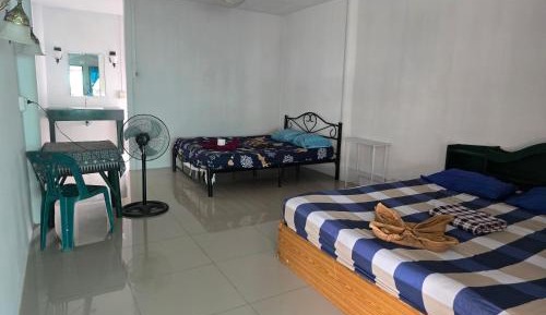 Quadruple Room with Private Bathroom