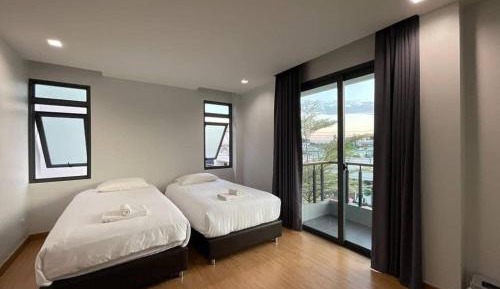 Twin Room with Private Bathroom
