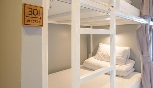 Bed in 8-Bed Mixed Dormitory Room