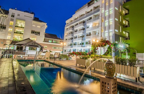 Central Pattaya Hotel | Sutus Court 1