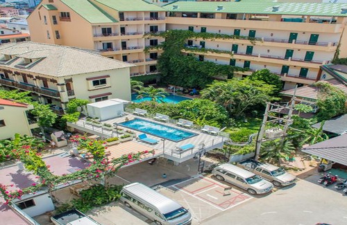Central Pattaya Hotel | Sutus Court 1