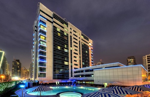 Dubai Marina Hotel | Marina View Deluxe Hotel Apartment