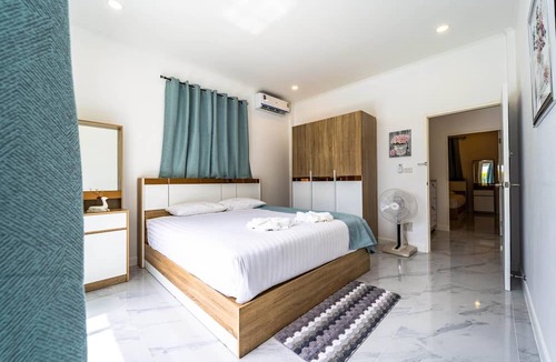 Hua Hin Villa | 4 Bedroom Private Pool Villa (OV10)