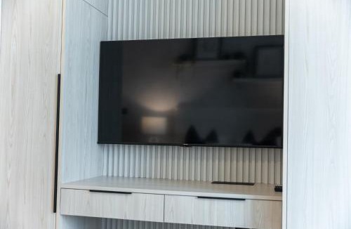 Jumeirah Village Circle Apartment | Minimalist Studio in Empire Residence JVC