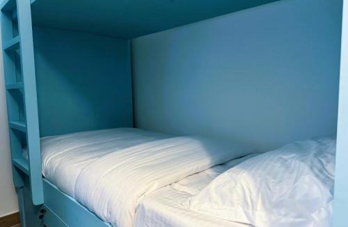 Jumeira 3 Hostel | Dubai Town Jumeirah Beach Residence