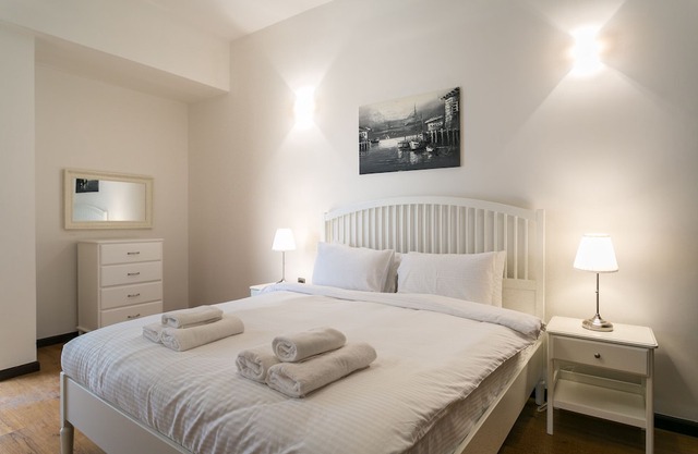Walking Distance from Mall of the Emirates!